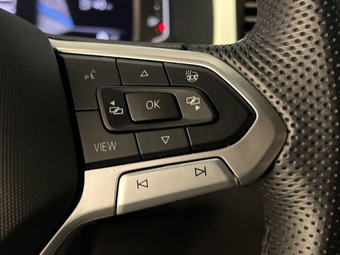 Used 2023 Volkswagen Atlas Cross Sport SEL R-Line AWD/4WD image 22
