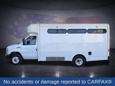 Used 2012 Ford E-450 and Econoline 450 Super Duty w/ Shuttle Bus Prep Pkg RWD image 2