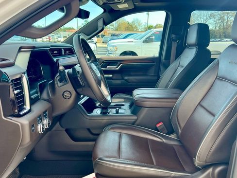 Used 2024 GMC Sierra 1500 Denali w/ Denali Reserve Package image 9