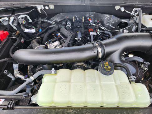 New 2026 Ford Expedition Active RWD image 22