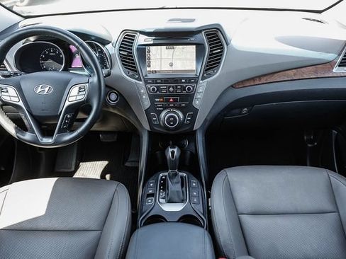 Used 2018 Hyundai Santa Fe Limited AWD/4WD image 12