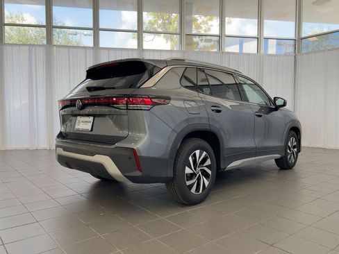 New 2026 Volkswagen Tiguan S image 9