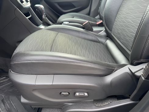 Used 2016 Buick Encore Convenience FWD image 20