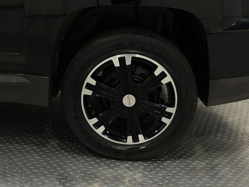 Used 2017 GMC Terrain SLT w/ Open Road Package image 34