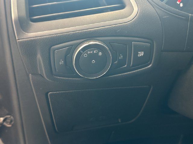 Used 2020 Ford Edge SE FWD image 18