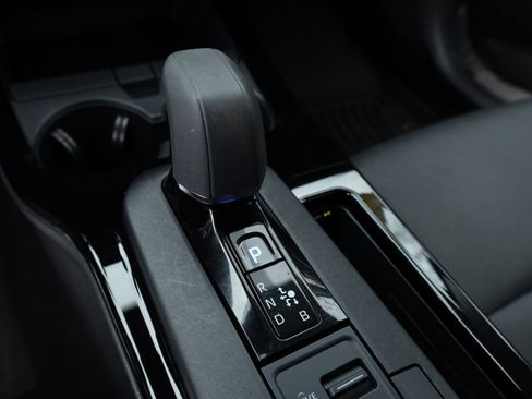 Used 2024 Toyota Prius XLE image 12