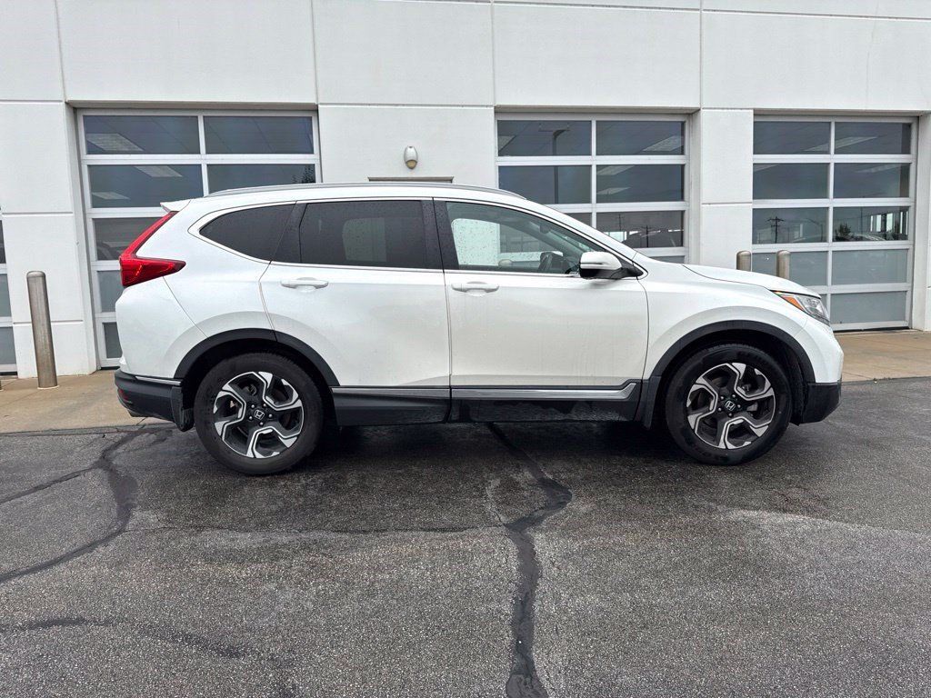Used 2018 Honda CR-V Touring image 3