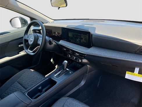 New 2025 Nissan Kicks SV image 26