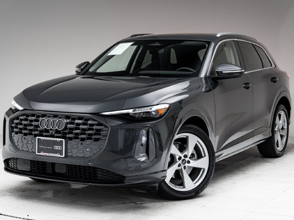 Certified 2025 Audi Q5 Prestige AWD/4WD image 1