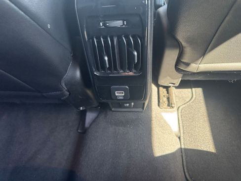 Used 2025 Jeep Compass Limited AWD/4WD image 16