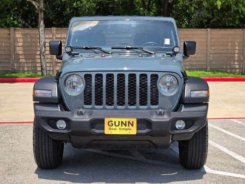 Used 2024 Jeep Wrangler Sport AWD/4WD image 8