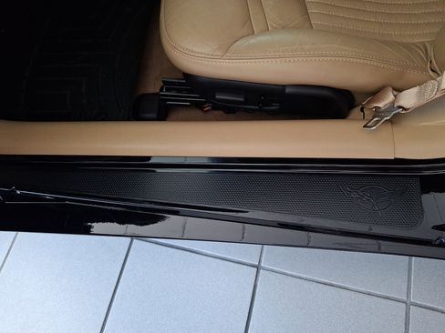 Used 2004 Chevrolet Corvette Convertible w/ Preferred Equipment Group image 12