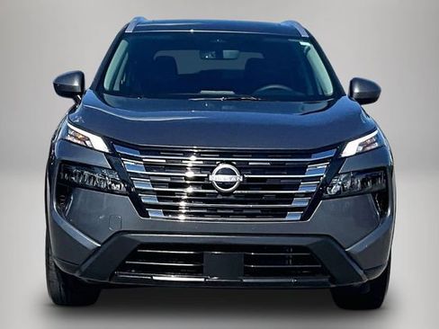 Certified 2025 Nissan Rogue SV w/ SV Premium Package FWD image 3