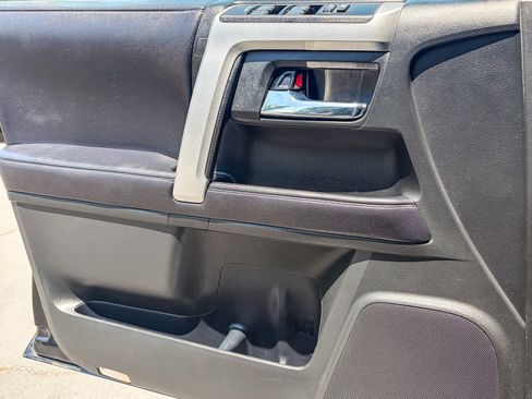Used 2018 Toyota 4Runner SR5 Premium AWD/4WD image 20