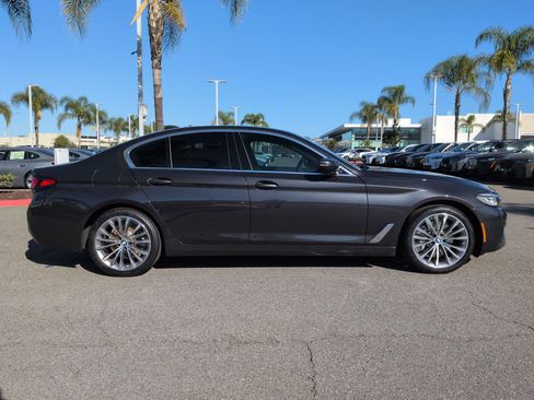 Certified 2023 BMW 530i w/ Premium Package image 11