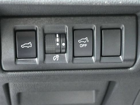 Used 2025 Subaru Outback Limited AWD/4WD image 7