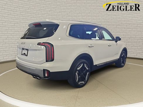 Certified 2023 Kia Telluride EX FWD image 5