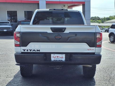 Used 2021 Nissan Titan PRO-4X w/ Pro-4x Convenience Package AWD/4WD image 7