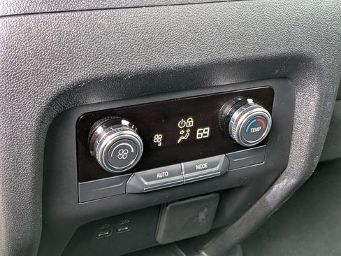 Used 2025 GMC Acadia Elevation FWD image 16