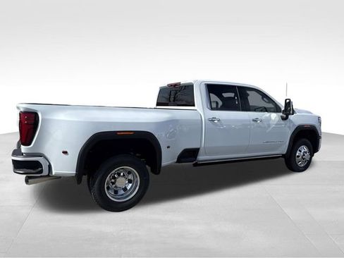 New 2026 GMC Sierra 3500 Denali w/ Denali Reserve Package image 2