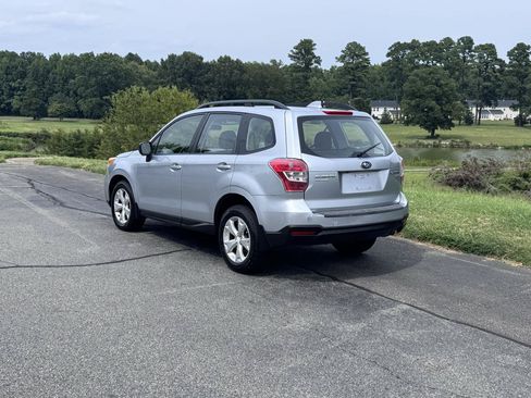 Used 2016 Subaru Forester 2.5i w/ Alloy Wheel Package AWD/4WD image 10