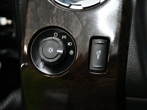 Used 2016 Ford F250 Platinum w/ FX4 Off-Road Package image 37