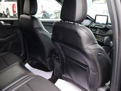 Used 2025 Ford Escape ST-Line Select AWD/4WD image 34