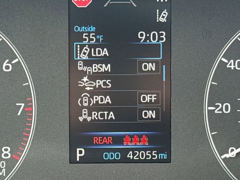 Used 2023 Toyota Corolla Cross LE w/ Moonroof Package image 19