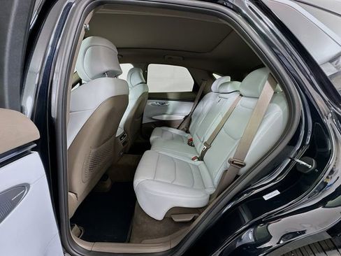 Certified 2026 Genesis GV70 2.5T Advanced image 26