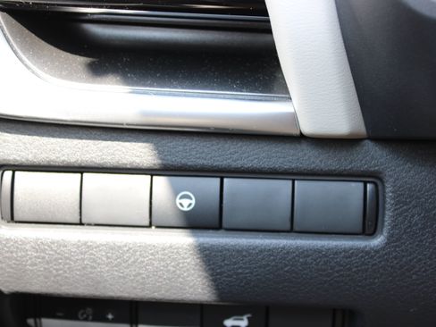 Certified 2023 Nissan Rogue SV w/ SV Premium Package AWD/4WD image 30