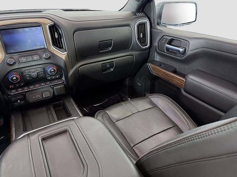 Used 2020 Chevrolet Silverado 1500 High Country w/ Technology Package AWD/4WD image 33