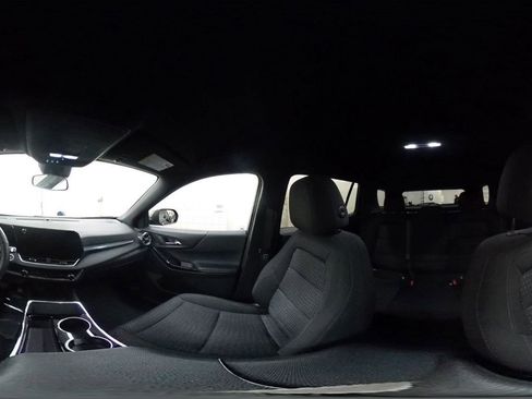 Used 2025 Chevrolet Equinox LT image 37