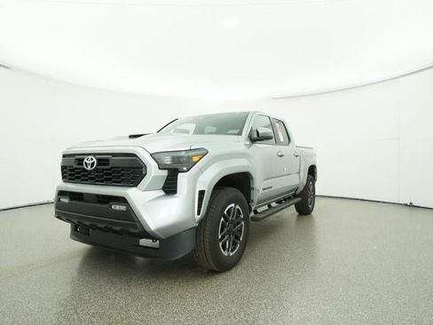 New 2025 Toyota Tacoma TRD Sport image 32