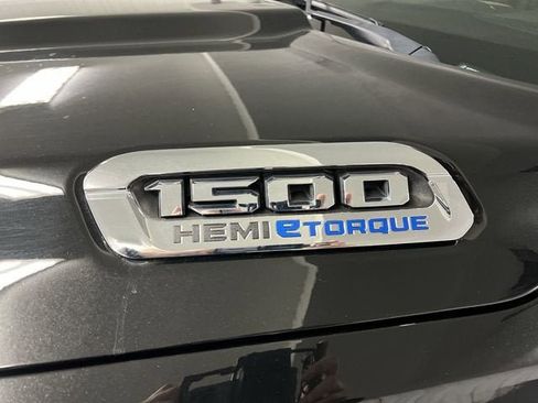 Used 2024 RAM 1500 Limited image 32