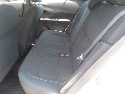Used 2022 Nissan Kicks S FWD image 6