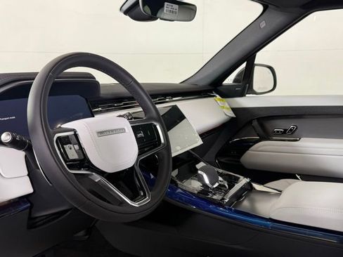 New 2026 Land Rover Range Rover Sport SE image 5