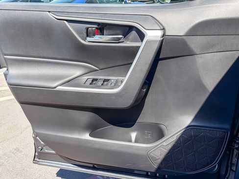 Used 2022 Toyota RAV4 XLE Premium w/ Carpet Mat Package (TMS) FWD image 20
