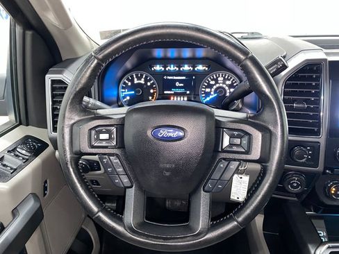 Used 2017 Ford F150 XLT w/ Equipment Group 302A Luxury image 18