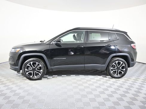 Used 2022 Jeep Compass Limited AWD/4WD image 2