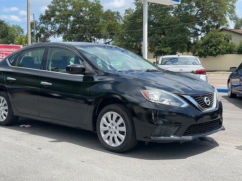 Used 2017 Nissan Sentra S FWD image 5