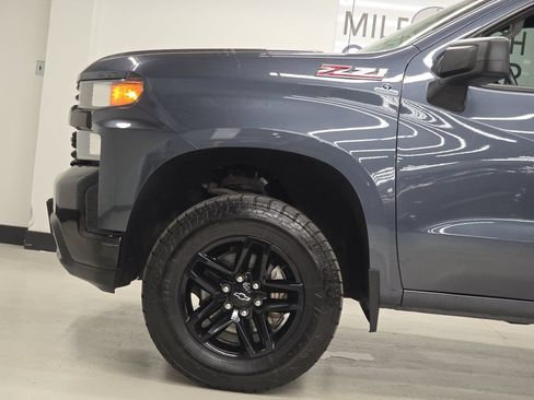 Used 2022 Chevrolet Silverado 1500 Custom Trail Boss w/ Safety Confidence Package AWD/4WD image 38