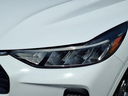 Used 2023 Ford Escape ST-Line FWD image 9