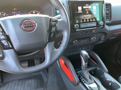 Used 2024 Nissan Frontier PRO-4X w/ Off-Road Protection Package image 5