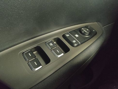 Used 2020 Kia Optima LX FWD image 27
