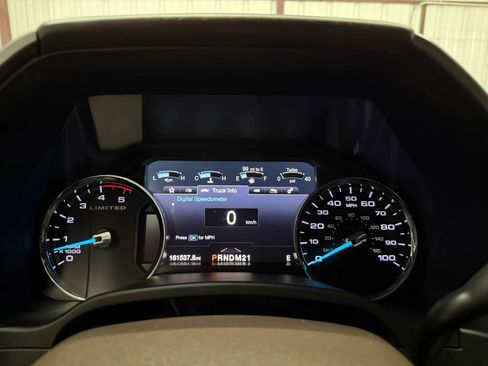 Used 2019 Ford F250 Limited w/ FX4 Off-Road Package AWD/4WD image 24