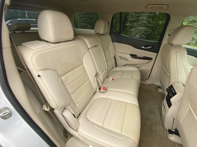 Used 2023 GMC Acadia Denali FWD image 26