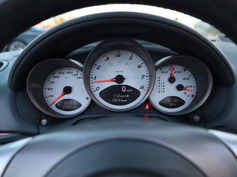 Used 2005 Porsche Boxster S image 31