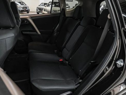 Used 2018 Toyota RAV4 LE w/ All Weather Liner Package AWD/4WD image 37