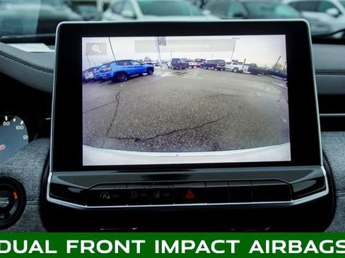 Used 2023 Jeep Compass Latitude image 13