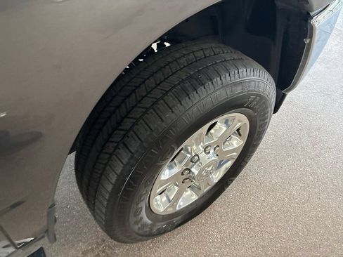 Certified 2025 RAM 2500 Big Horn AWD/4WD image 34